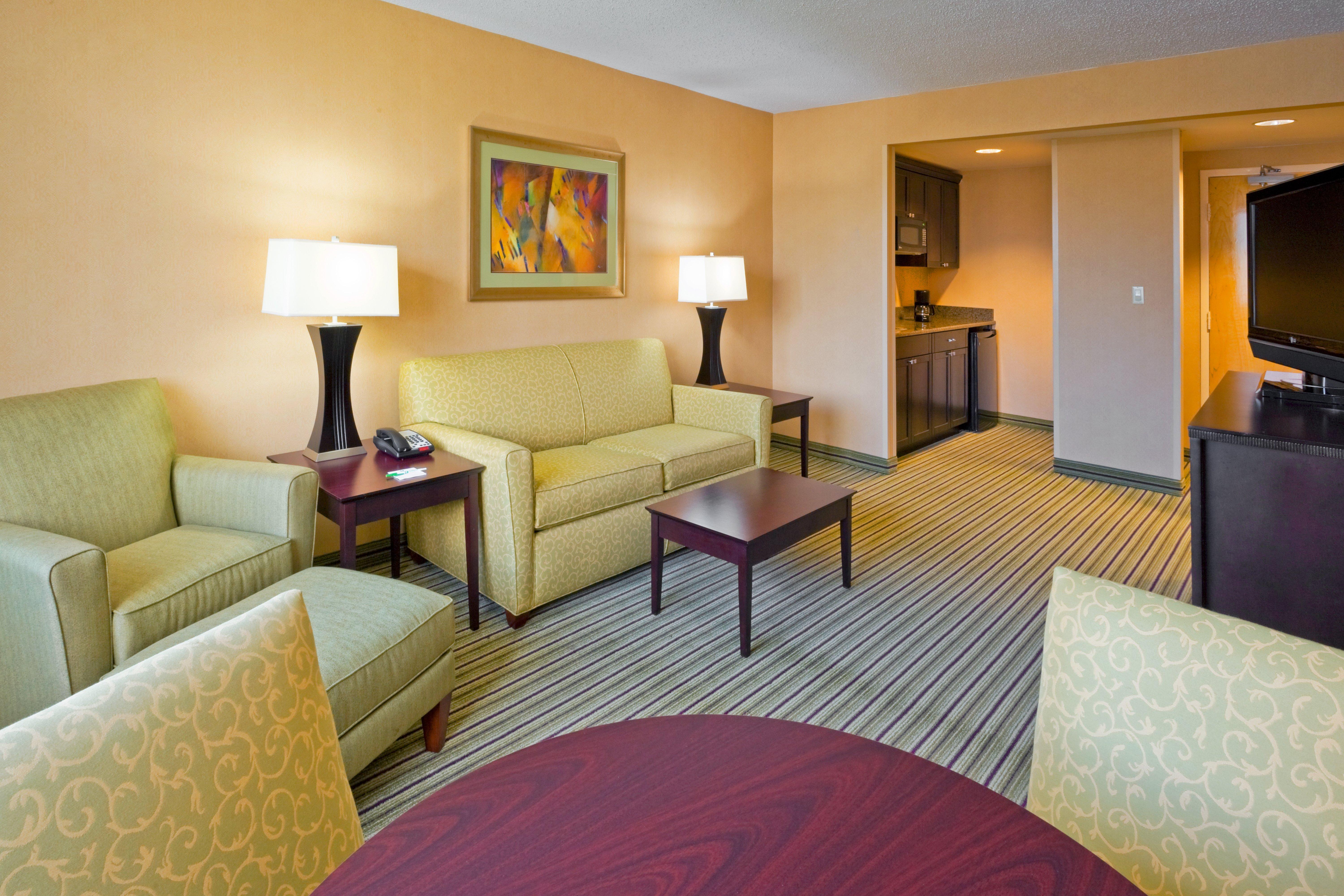 Holiday Inn & Suites Parsippany Fairfield, An Ihg Hotel מראה חיצוני תמונה