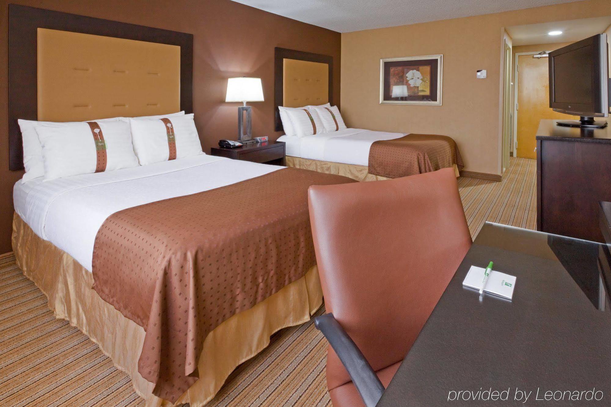 Holiday Inn & Suites Parsippany Fairfield, An Ihg Hotel חדר תמונה